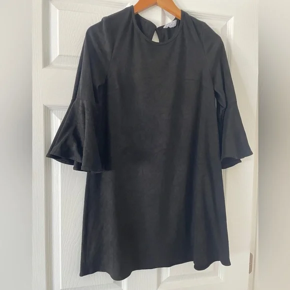 Jack by B.B. Dakota Ultra Suede Bell Sleeve Little Black Dress Size Small - Picture 2 of 3